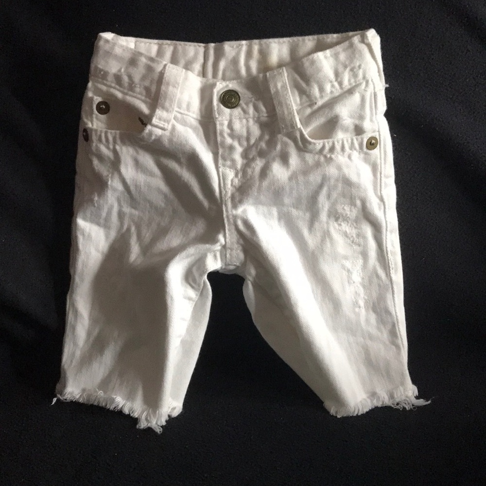 Kid’s True Religion shorts